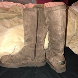 tall uggs with zipper